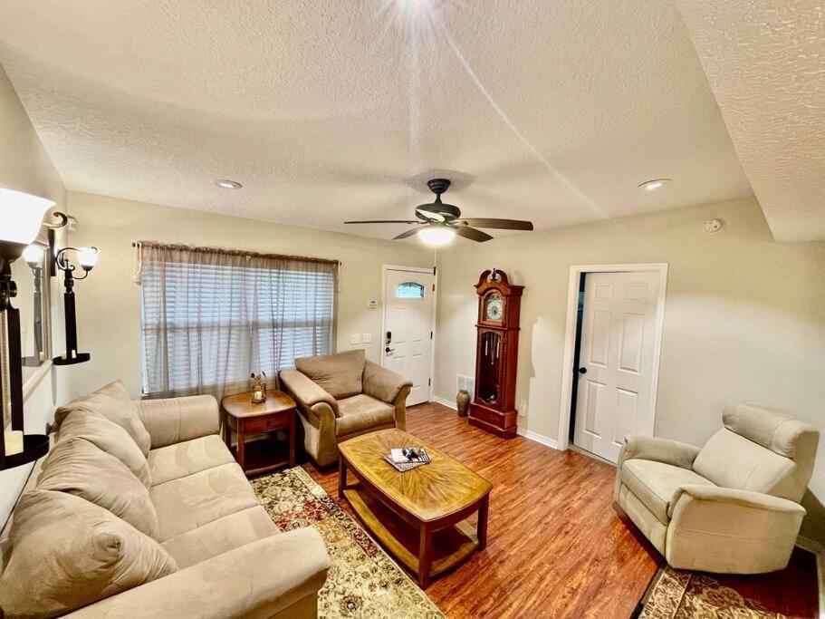 Cozy Modest Home Near Universal Studios/Volcanobay 올랜도 외부 사진